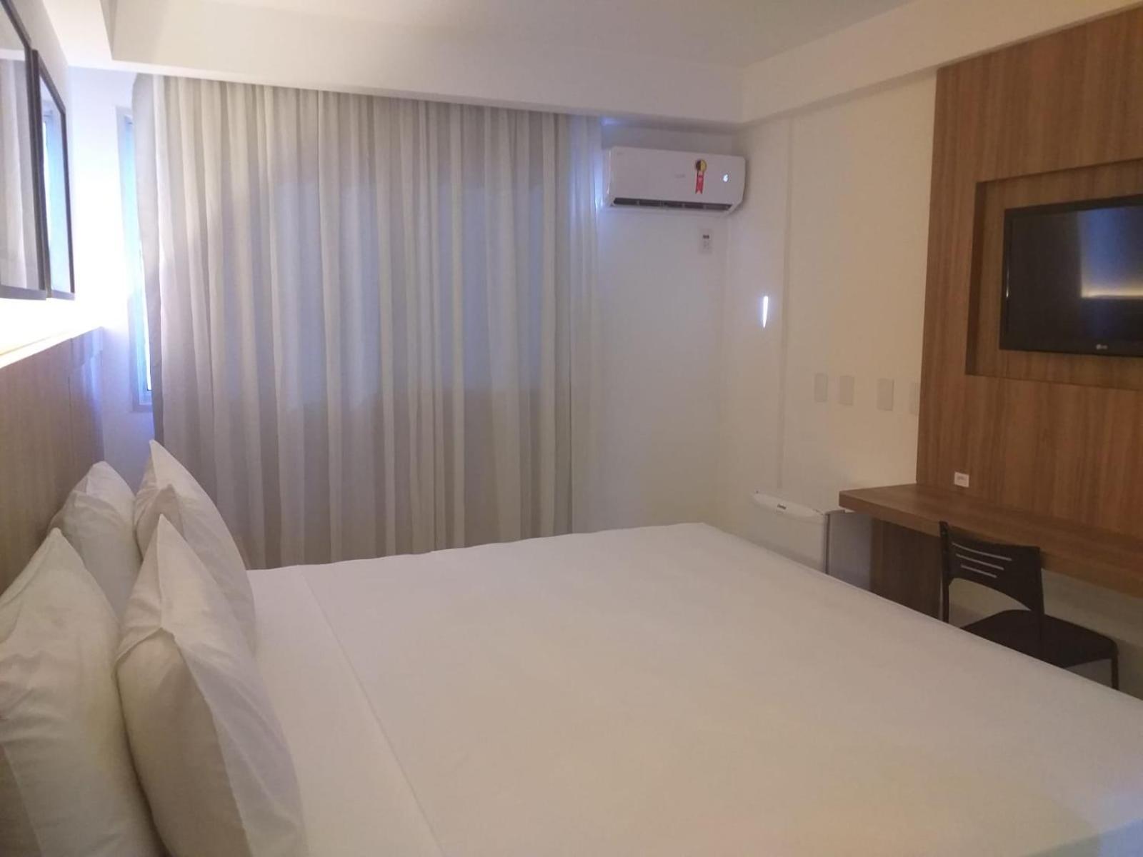 Pratti Hotel ลินญาริส ภายนอก รูปภาพ