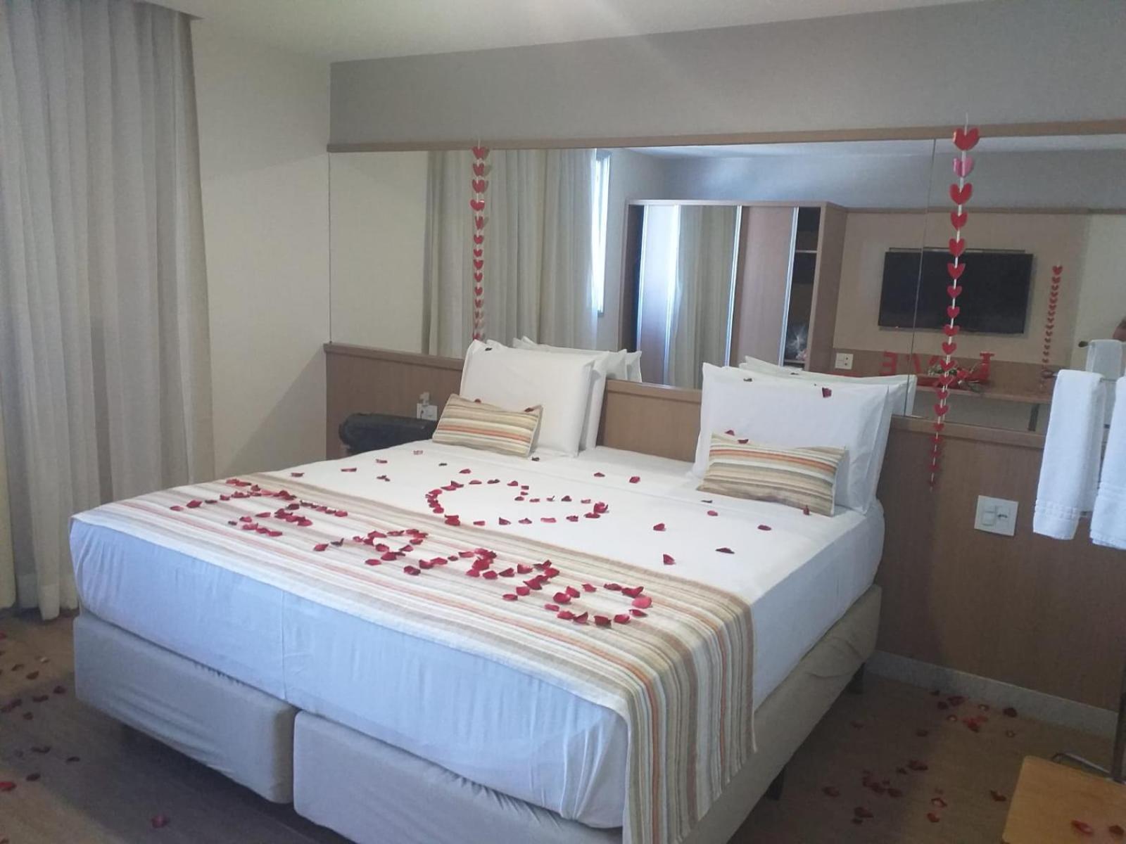 Pratti Hotel ลินญาริส ภายนอก รูปภาพ