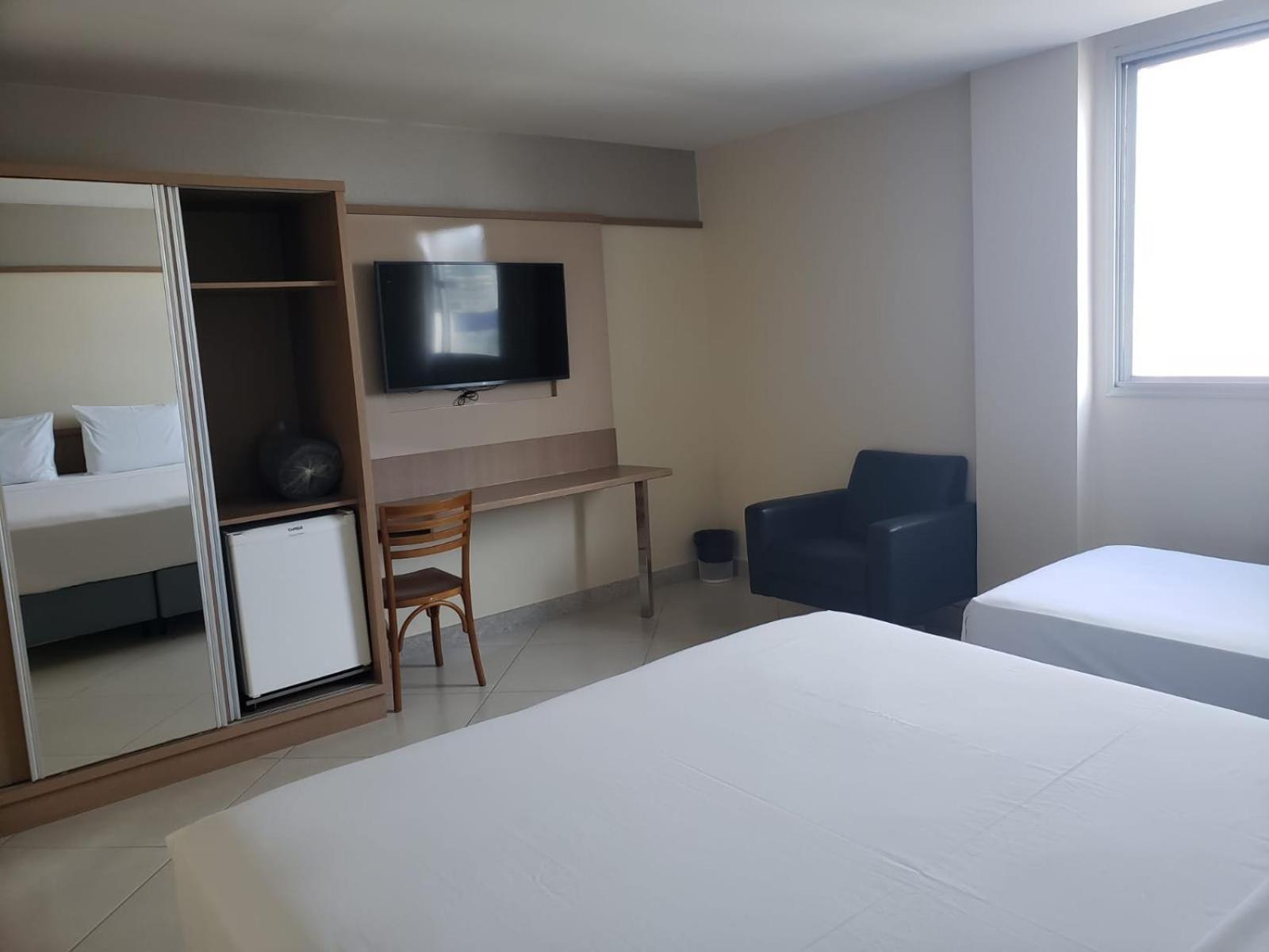 Pratti Hotel ลินญาริส ภายนอก รูปภาพ