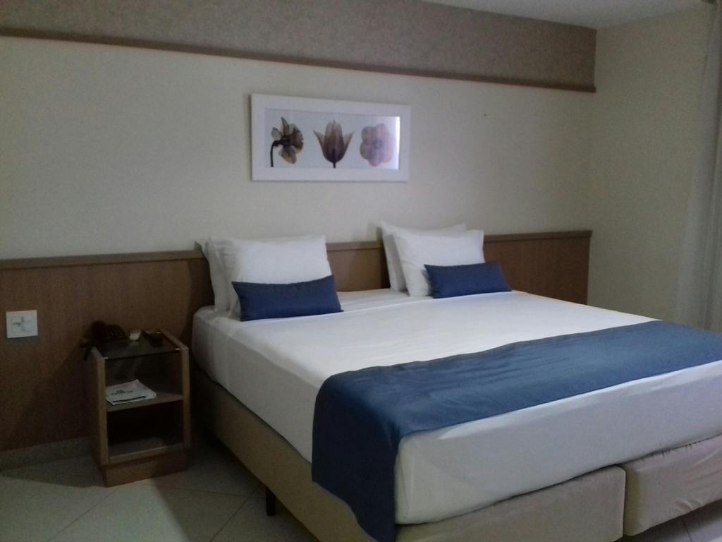 Pratti Hotel ลินญาริส ภายนอก รูปภาพ