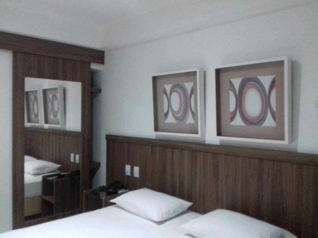 Pratti Hotel ลินญาริส ภายนอก รูปภาพ