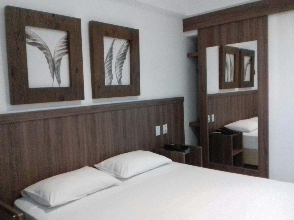 Pratti Hotel ลินญาริส ภายนอก รูปภาพ